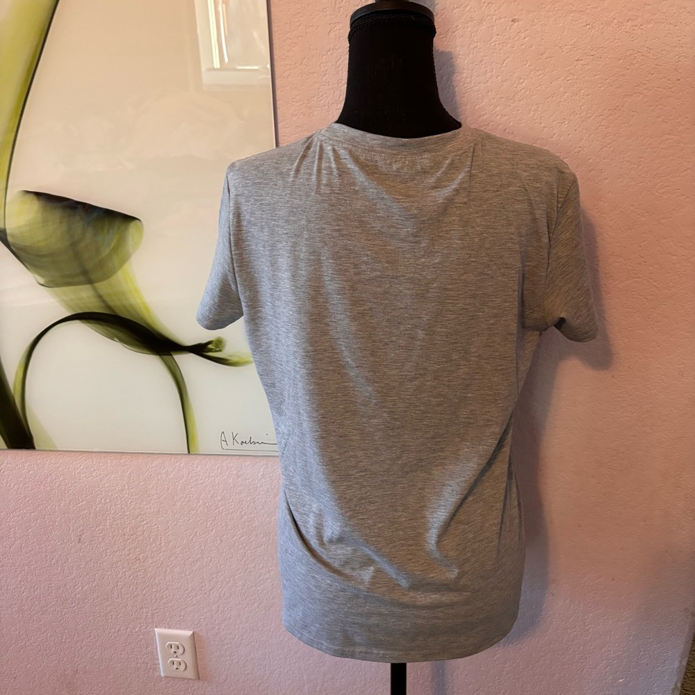 shirt size medium - Picture 3 of 4